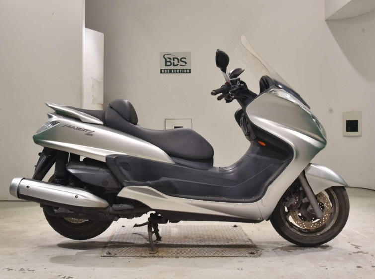 Мотоцикл Yamaha MAJESTY 400