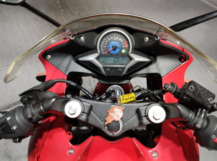 Мотоцикл Honda CBR250R с пробегом 9521 km