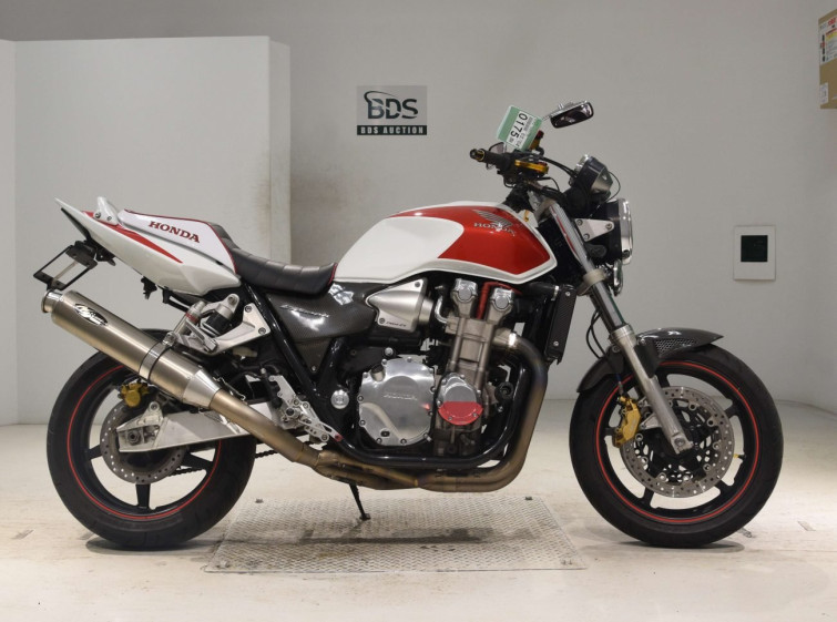 Мотоцикл Honda CB1300SF з пробігом 48019 km