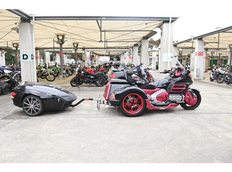 Мотоцикл Honda GL1800 TRIKE с пробегом 30918 m
