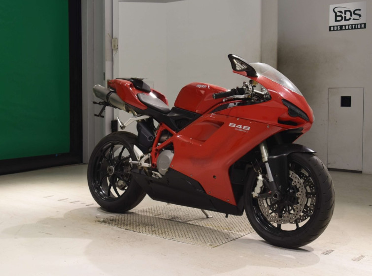 Мотоцикл Ducati 848 з пробігом 12781 km