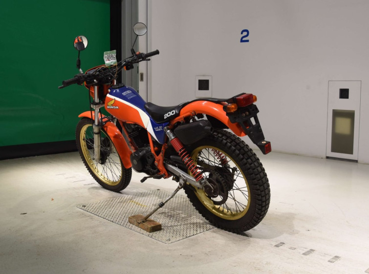 Мотоцикл Honda TLR200 с пробегом 10514 km
