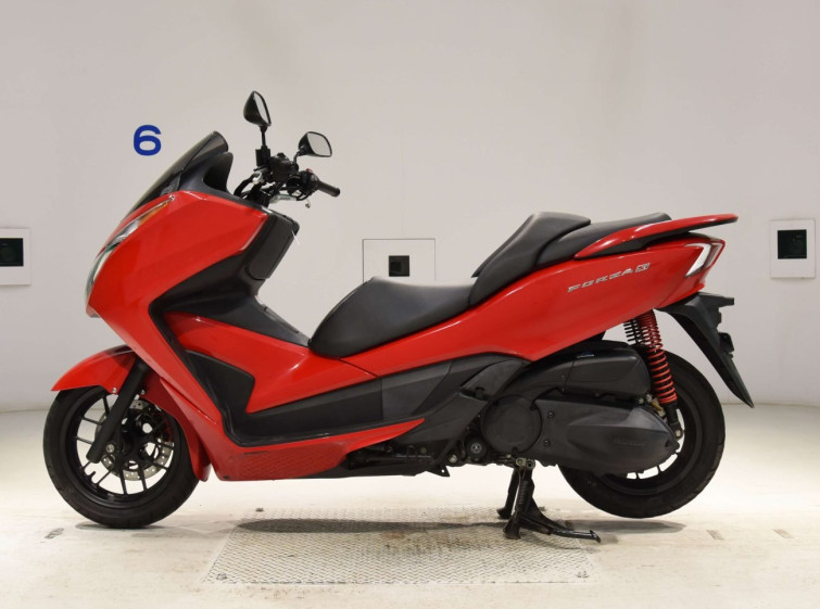 Мотоцикл Honda FORZA SI с пробегом 25465 km