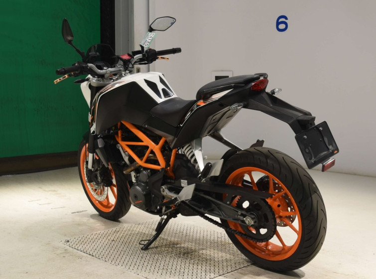 Мотоцикл KTM 390 DUKE з пробігом 20554 km