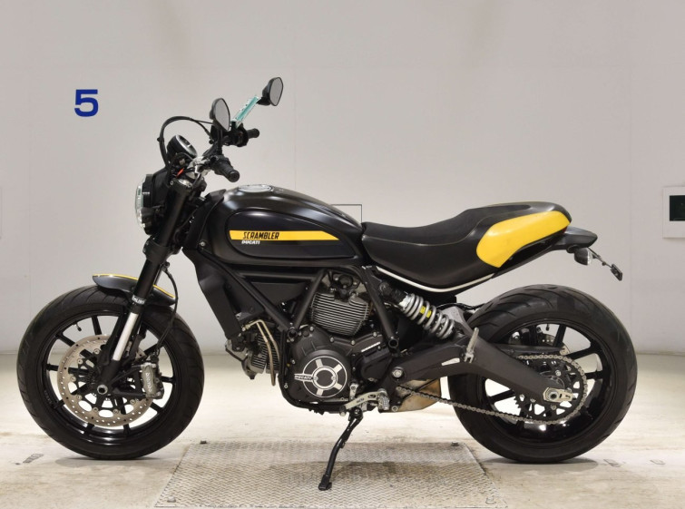 Мотоцикл Ducati SCRAMBLER 803 FULLTHROTTLE з пробігом 17665 km