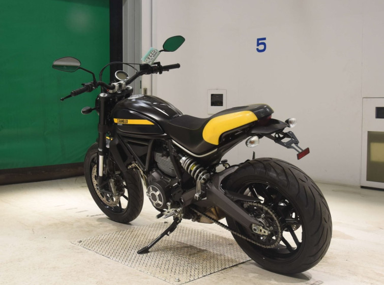 Мотоцикл Ducati SCRAMBLER 803 FULLTHROTTLE з пробігом 17665 km
