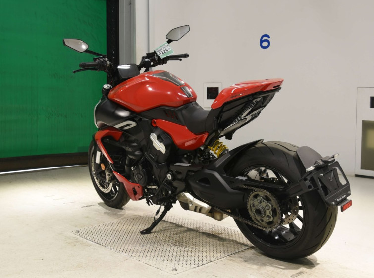 Мотоцикл Ducati DIAVEL с пробегом 37806 km