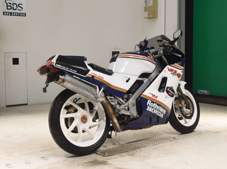 Мотоцикл Honda VFR400R з пробігом 26669 km
