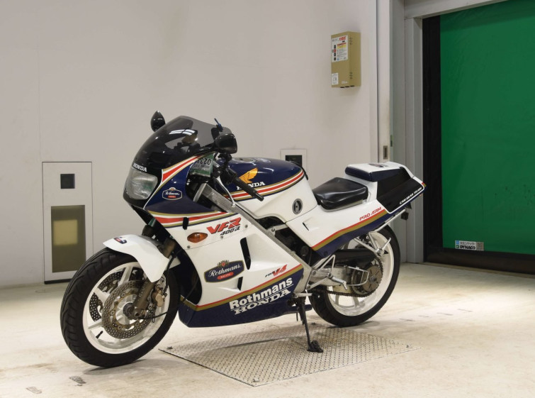 Мотоцикл Honda VFR400R з пробігом 26669 km
