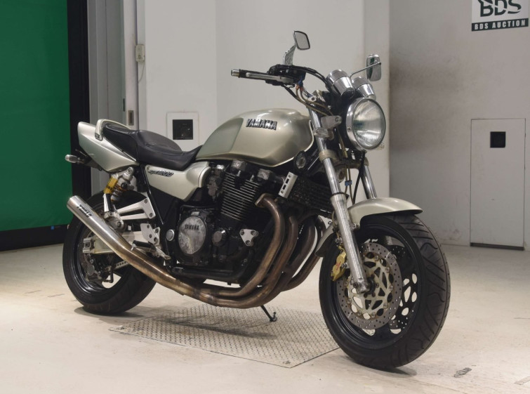 Мотоцикл Yamaha XJR1200 с пробегом 62315 km