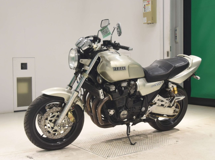 Мотоцикл Yamaha XJR1200 с пробегом 62315 km