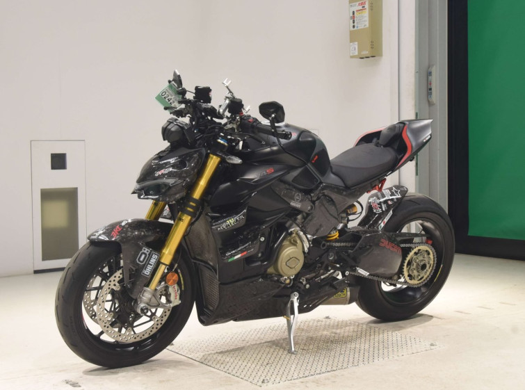 Мотоцикл Ducati STREET FIGHTER V4S с пробегом 8244 km