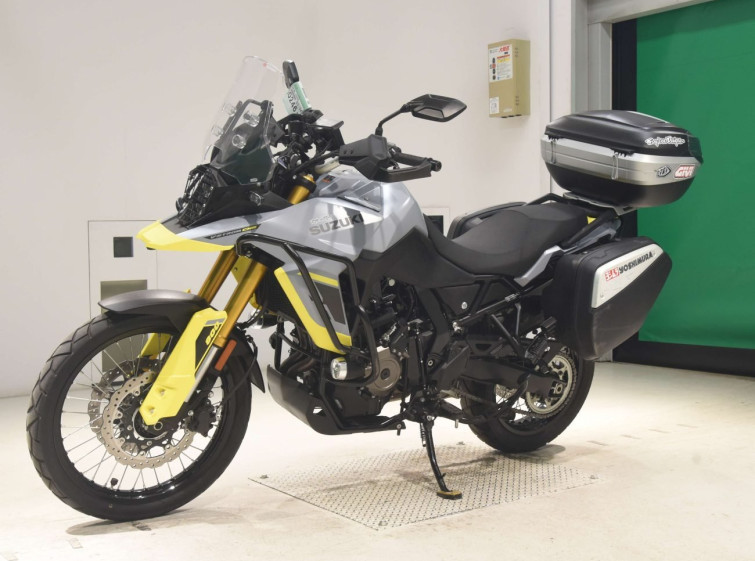 Мотоцикл Suzuki V-STROM 800DE з пробігом 4851 km