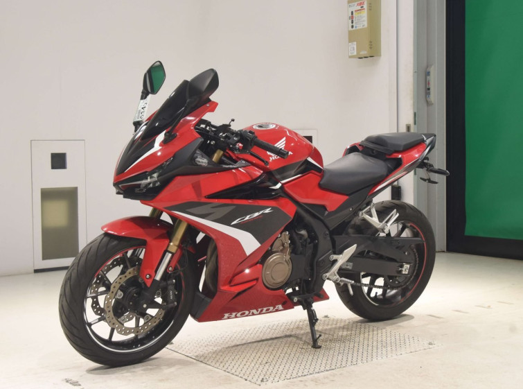 Мотоцикл Honda CBR400R з пробігом 8759 km