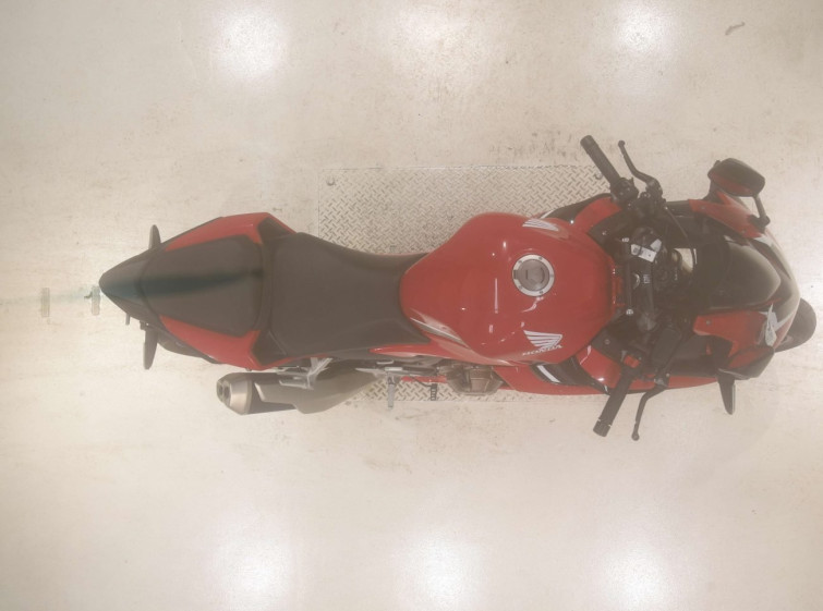 Мотоцикл Honda CBR400R з пробігом 8759 km