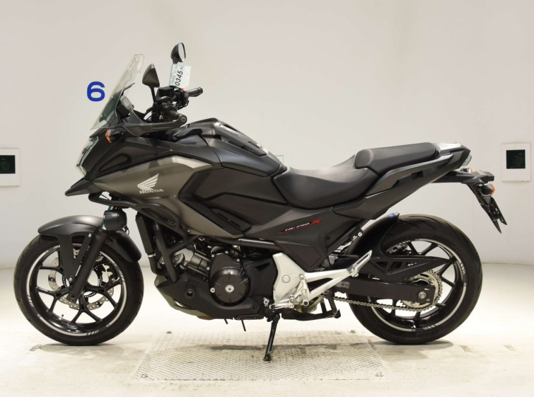 Мотоцикл Honda NC750XDLD с пробегом 33810 km