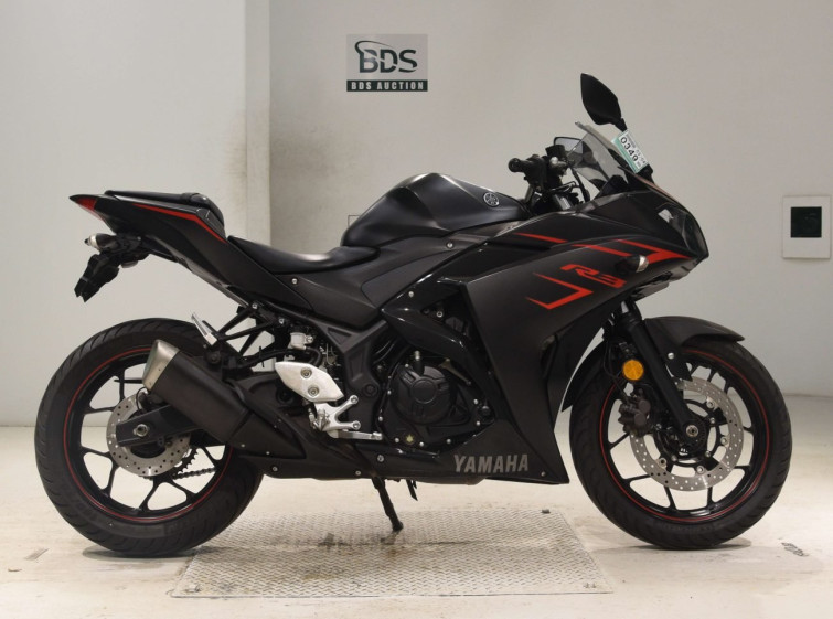 Мотоцикл Yamaha YZF-R3 з пробігом 18405 km
