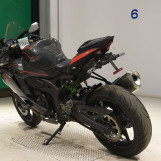 Мотоцикл Kawasaki ZX-4RR