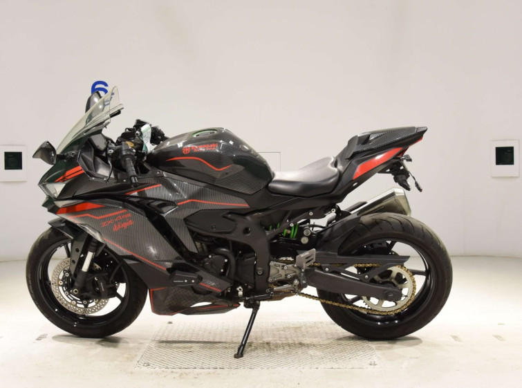 Мотоцикл Kawasaki ZX-4RR