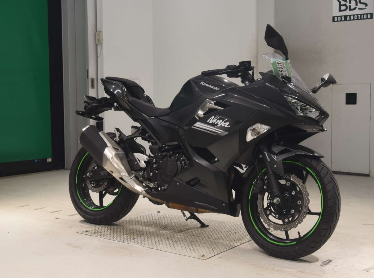Мотоцикл Kawasaki NINJA250 з пробігом 1400 km