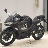 Мотоцикл Kawasaki NINJA250 з пробігом 1400 km