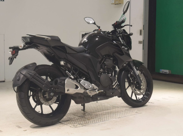 Мотоцикл Yamaha FZ250 FAZER з пробігом 14020 km