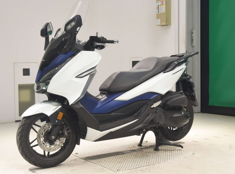 Мотоцикл Honda FORZA с пробегом 46989 km