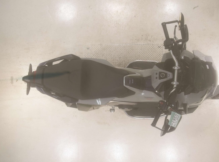 Мотоцикл Honda X-ADV750 з пробігом 12642 km