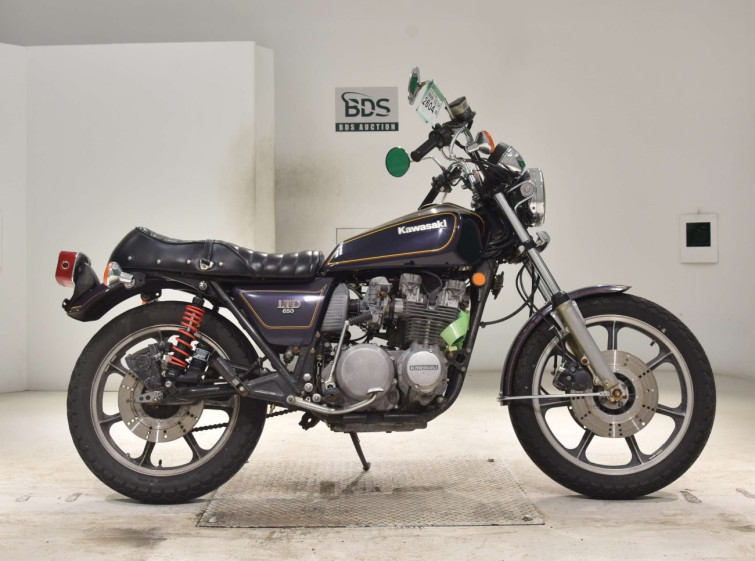 Мотоцикл Kawasaki Z650LTD с пробегом 32631 km
