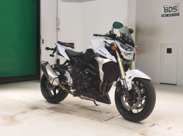 Мотоцикл Suzuki GSR750A з пробігом 47670 km