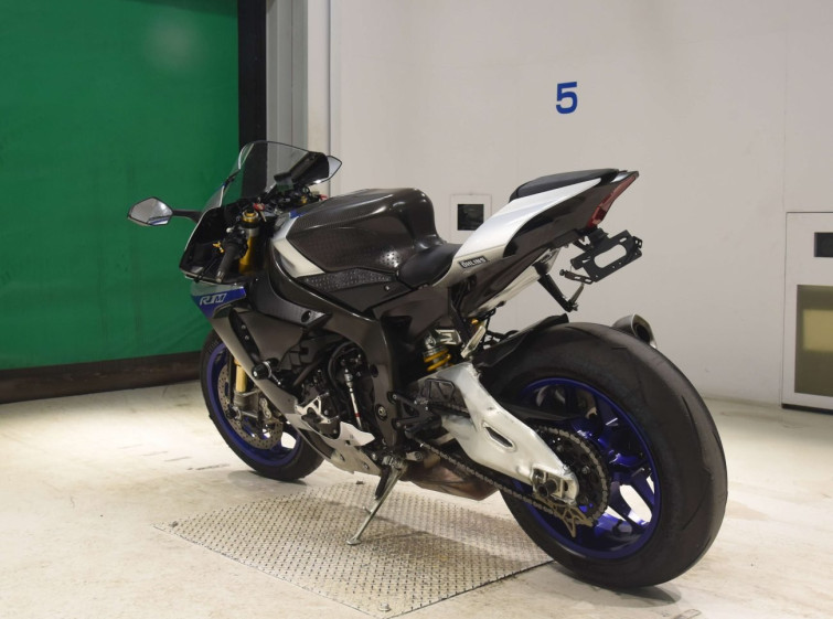 Мотоцикл Yamaha YZF-R1M с пробегом 20943 km