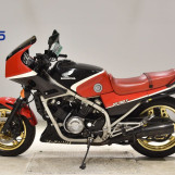 Мотоцикл Honda VFR750F з пробігом 18738 km