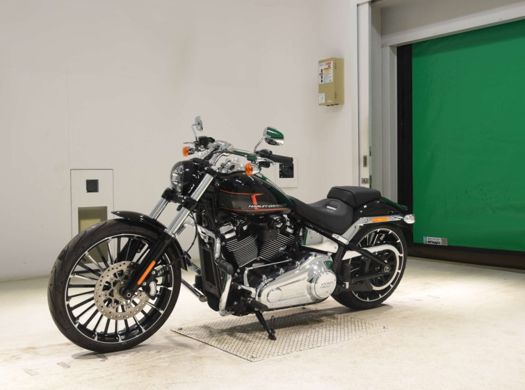 Мотоцикл HD FXBR1920 з пробігом 1137 km