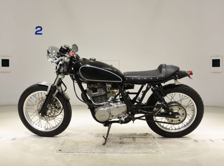 Мотоцикл Yamaha SR400 з пробігом 3576 km