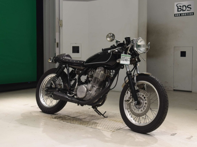 Мотоцикл Yamaha SR400 з пробігом 3576 km