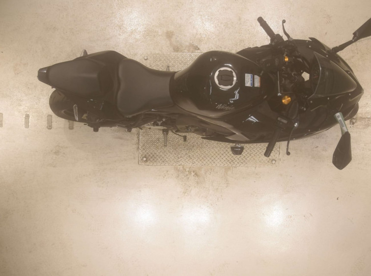 Мотоцикл Kawasaki NINJA ZX-25R с пробегом 124 km