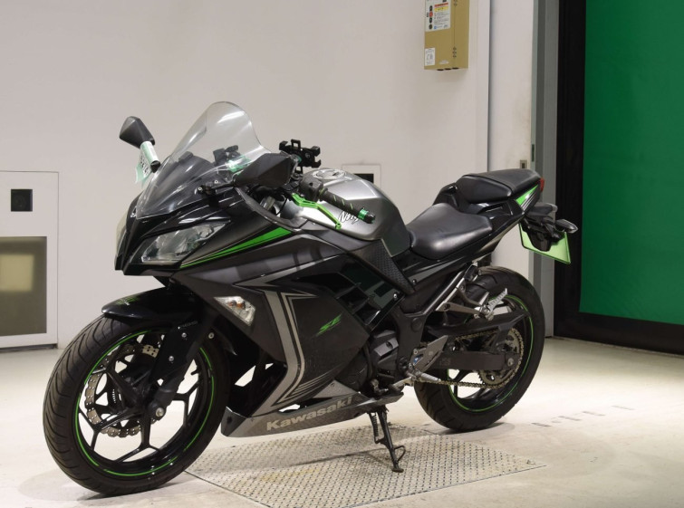 Мотоцикл Kawasaki NINJA250 з пробігом 53000 km