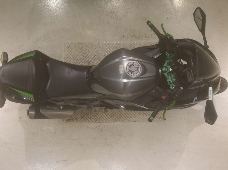 Мотоцикл Kawasaki NINJA250 з пробігом 53000 km