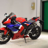 Мотоцикл Honda CBR1000RR с пробегом 7678 km