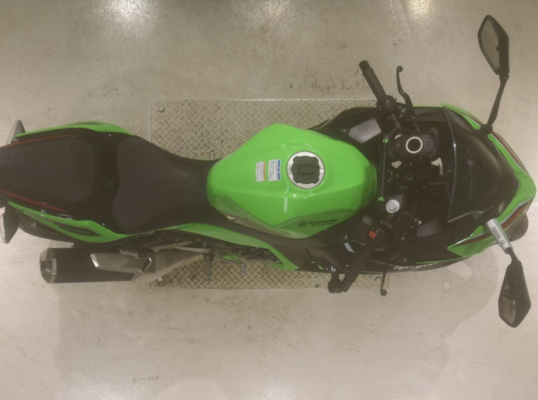 Мотоцикл Kawasaki NINJA400 с пробегом 795 km