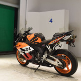 Мотоцикл Honda CBR1000RR с пробегом 25423 km