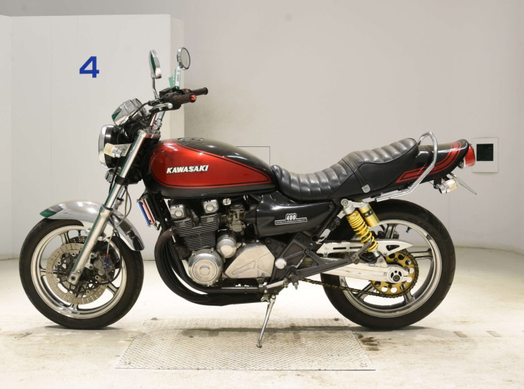 Мотоцикл Kawasaki ZEPHYR400