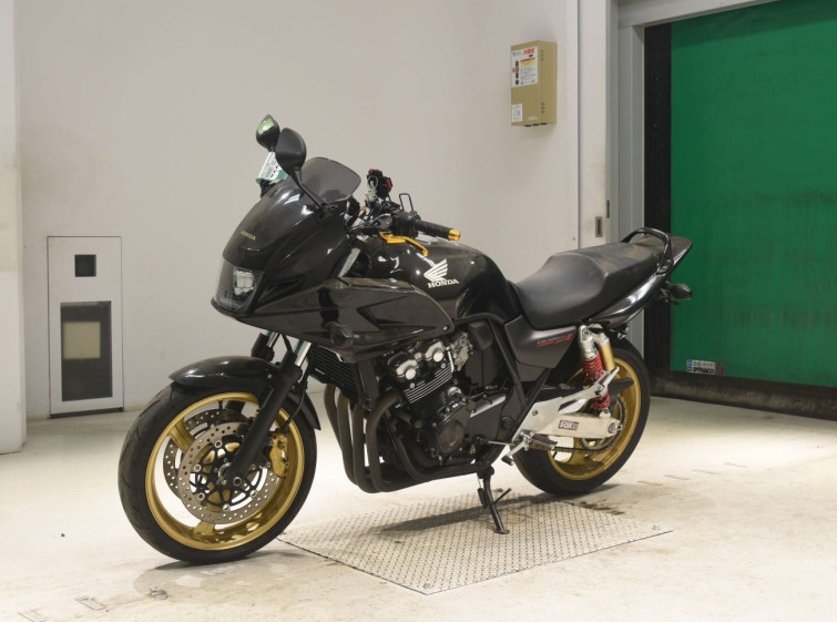 Мотоцикл Honda CB400SFV BOLDOR