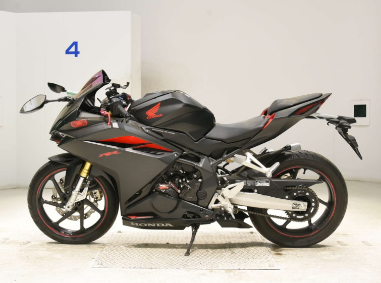 Мотоцикл Honda CBR250RRA з пробігом 994 km