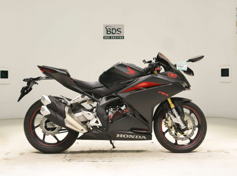 Мотоцикл Honda CBR250RRA з пробігом 994 km