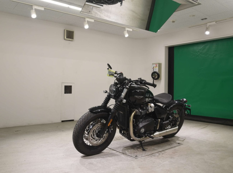 Мотоцикл Triumph BONNEVILLE BOBBER с пробегом 768 km