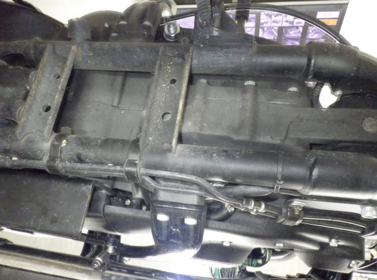 Мотоцикл HD ROADSTER XL1200CX с пробегом 10654 km