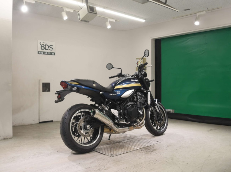 Мотоцикл Kawasaki Z900RS з пробігом 672 km
