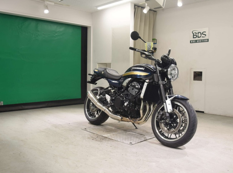 Мотоцикл Kawasaki Z900RS з пробігом 672 km