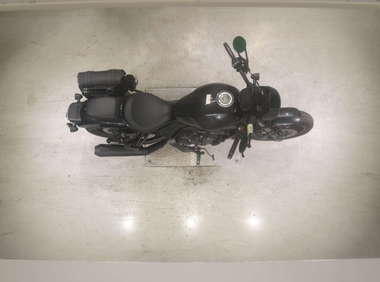 Мотоцикл Honda REBEL CMX1100 з пробігом 15364 km